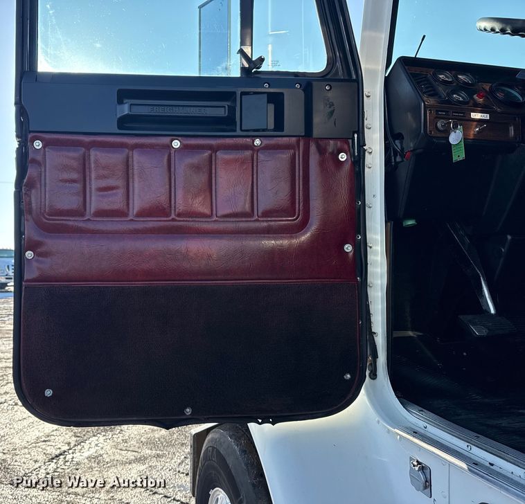 image for item EG2019 2004 Freightliner FLD112 fuel truck