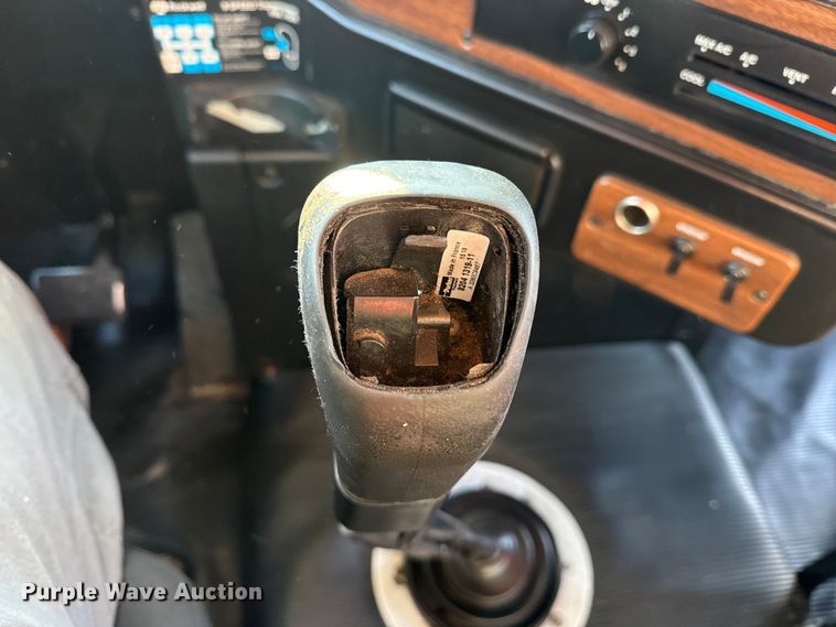 image for item EG2019 2004 Freightliner FLD112 fuel truck