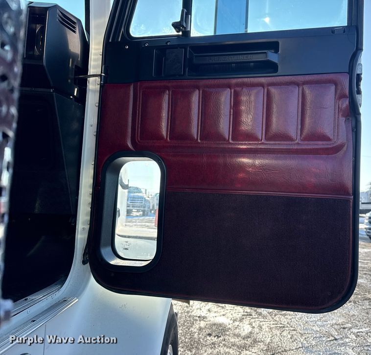 image for item EG2019 2004 Freightliner FLD112 fuel truck