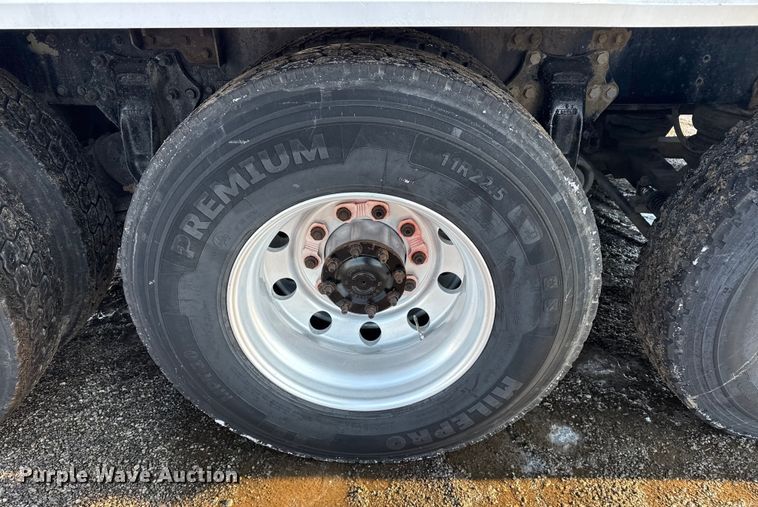 image for item EG2019 2004 Freightliner FLD112 fuel truck