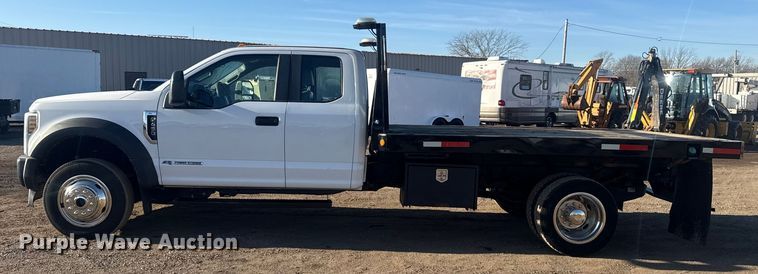 image for item EG2043 2018 Ford F450 Super Duty XL Ext. Cab flatbed pickup truck