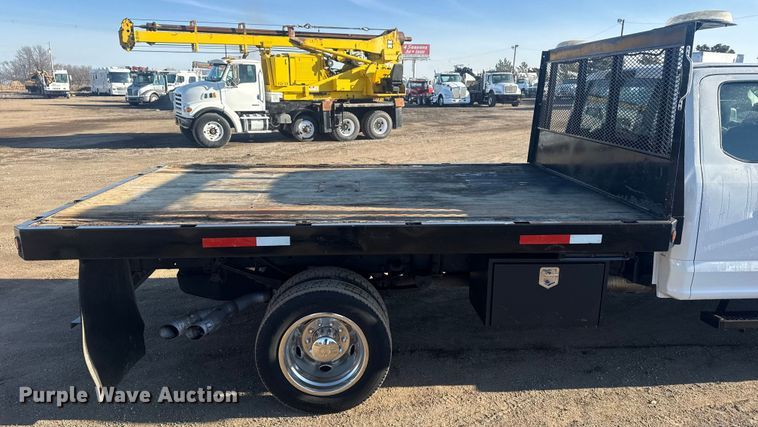 image for item EG2043 2018 Ford F450 Super Duty XL Ext. Cab flatbed pickup truck