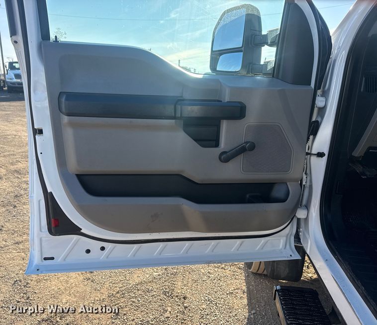 image for item EG2043 2018 Ford F450 Super Duty XL Ext. Cab flatbed pickup truck