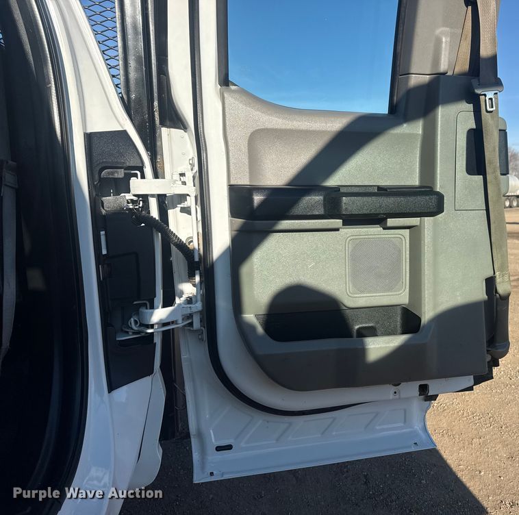 image for item EG2043 2018 Ford F450 Super Duty XL Ext. Cab flatbed pickup truck