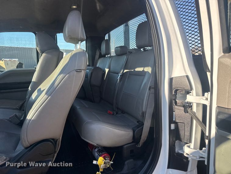 image for item EG2043 2018 Ford F450 Super Duty XL Ext. Cab flatbed pickup truck