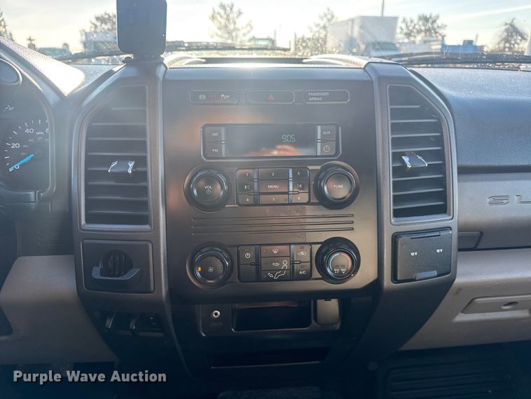 image for item EG2043 2018 Ford F450 Super Duty XL Ext. Cab flatbed pickup truck