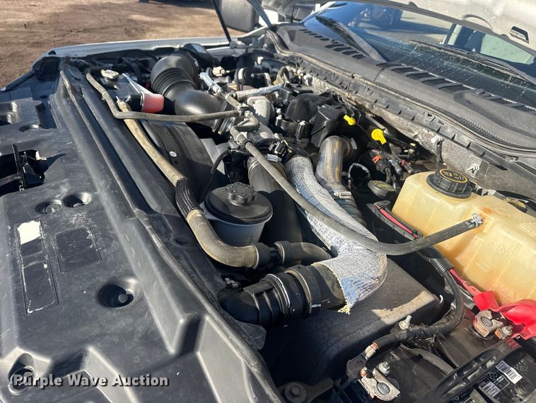 image for item EG2043 2018 Ford F450 Super Duty XL Ext. Cab flatbed pickup truck