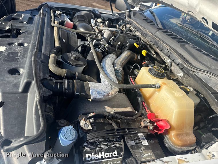 image for item EG2043 2018 Ford F450 Super Duty XL Ext. Cab flatbed pickup truck