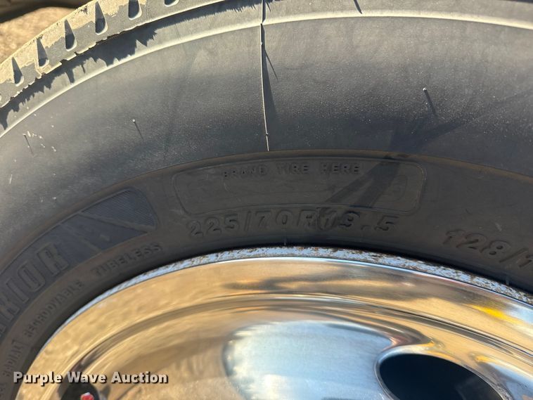 image for item EG2043 2018 Ford F450 Super Duty XL Ext. Cab flatbed pickup truck