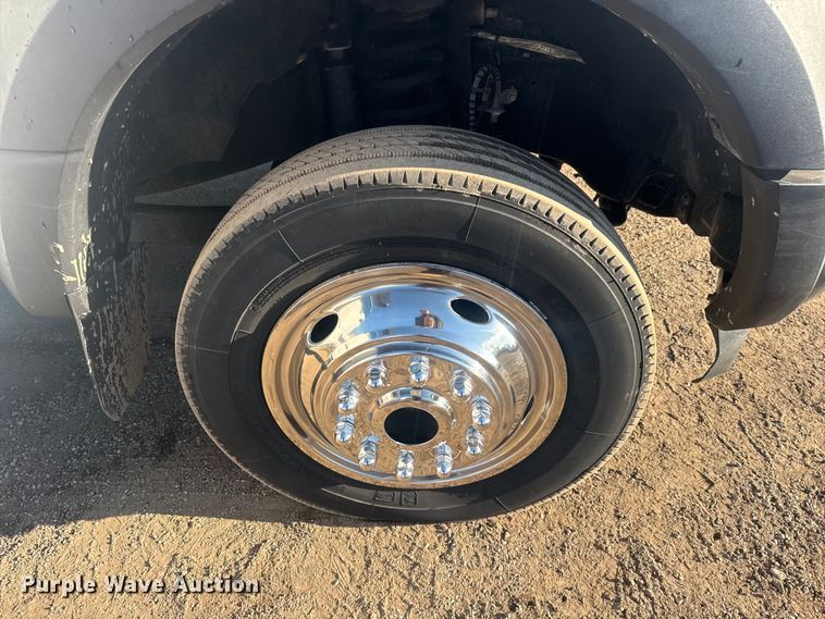 image for item EG2043 2018 Ford F450 Super Duty XL Ext. Cab flatbed pickup truck