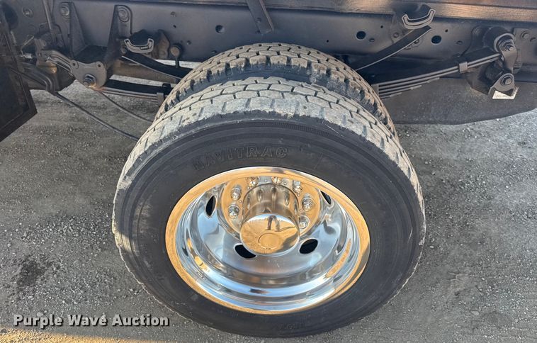 image for item EG2043 2018 Ford F450 Super Duty XL Ext. Cab flatbed pickup truck