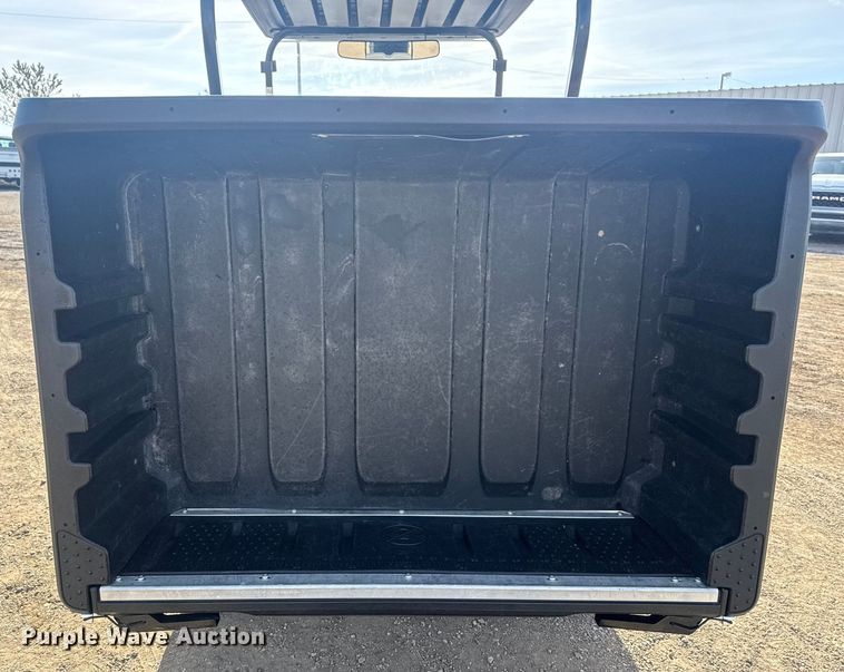 image for item EG2047 Cushman Hauler 800X golf cart