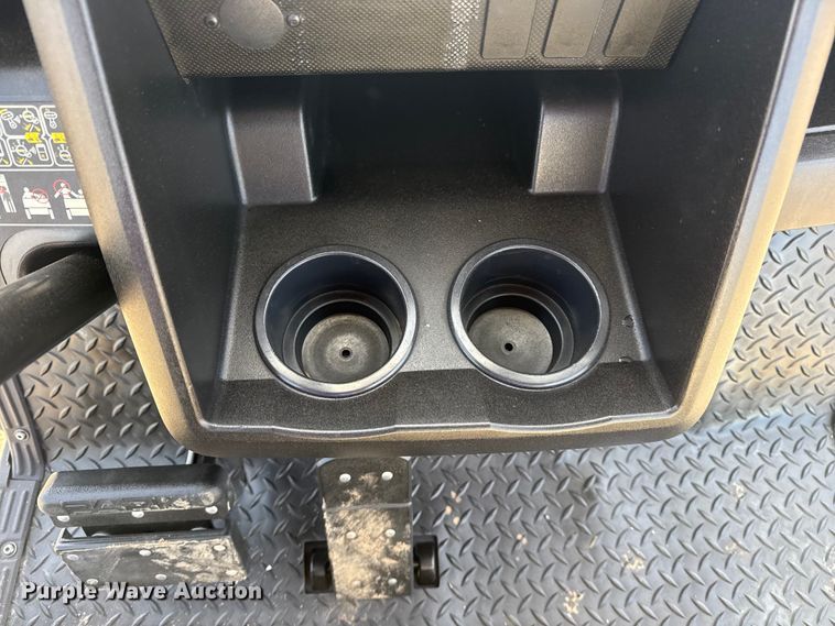 image for item EG2047 Cushman Hauler 800X golf cart