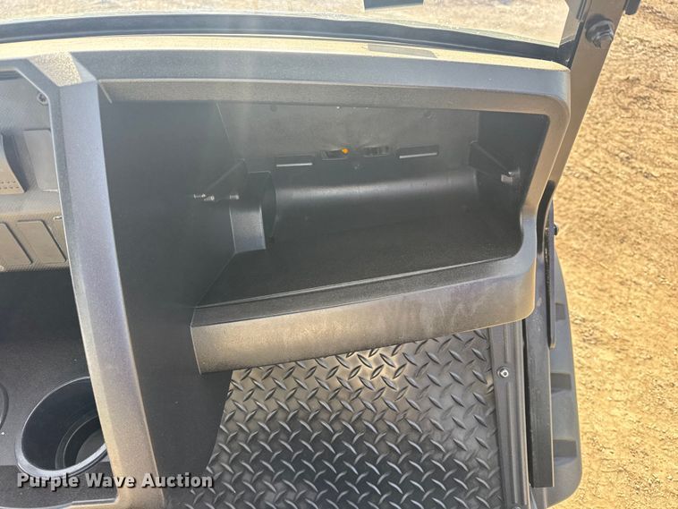 image for item EG2047 Cushman Hauler 800X golf cart