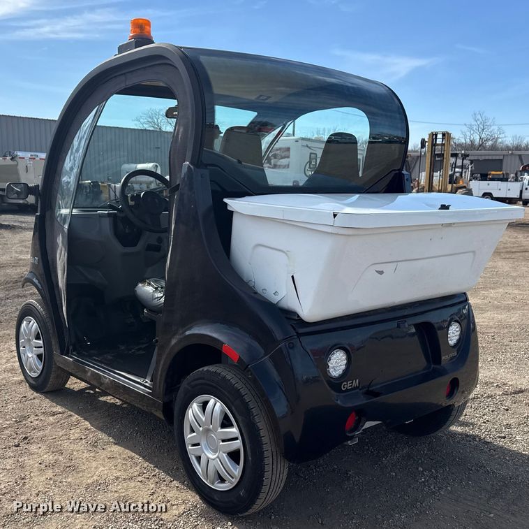 image for item EG2052 2016 Polaris Gem utility vehicle