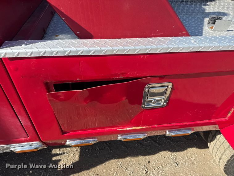 image for item EG2054 1996 International 4700 tow truck