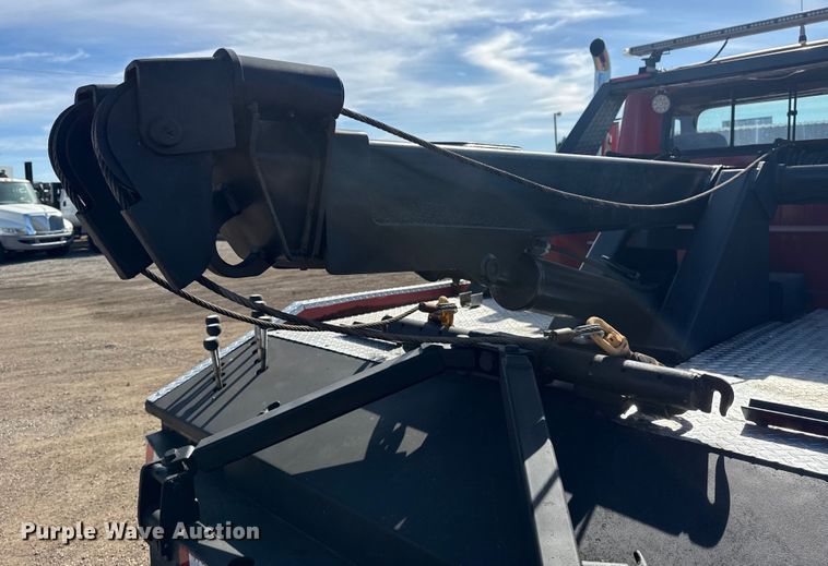 image for item EG2054 1996 International 4700 tow truck