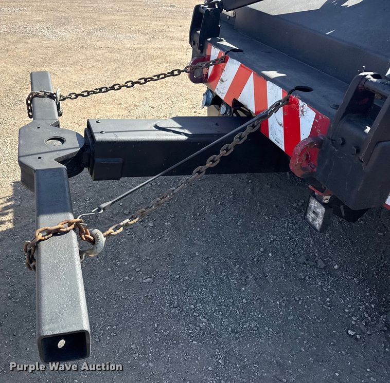 image for item EG2054 1996 International 4700 tow truck