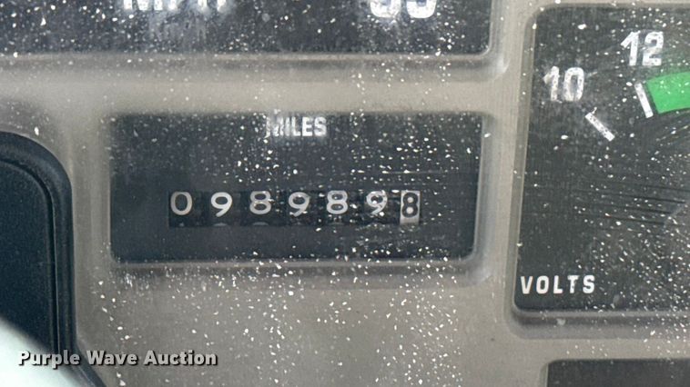 image for item EG2054 1996 International 4700 tow truck