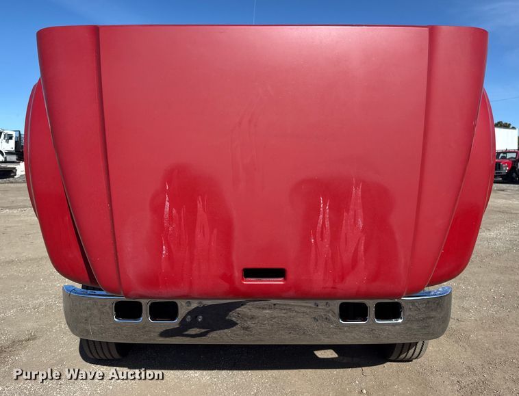 image for item EG2054 1996 International 4700 tow truck