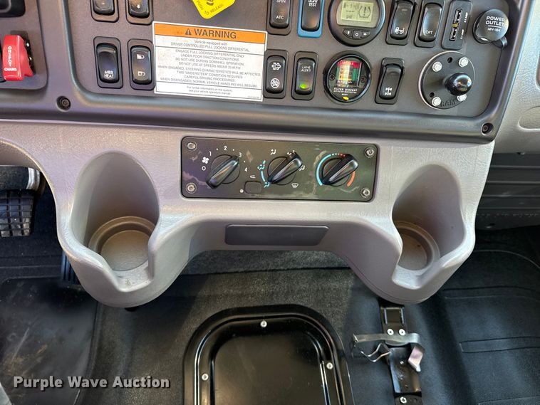 image for item EG2055 2020 Freightliner Business Class M2 bucket truck