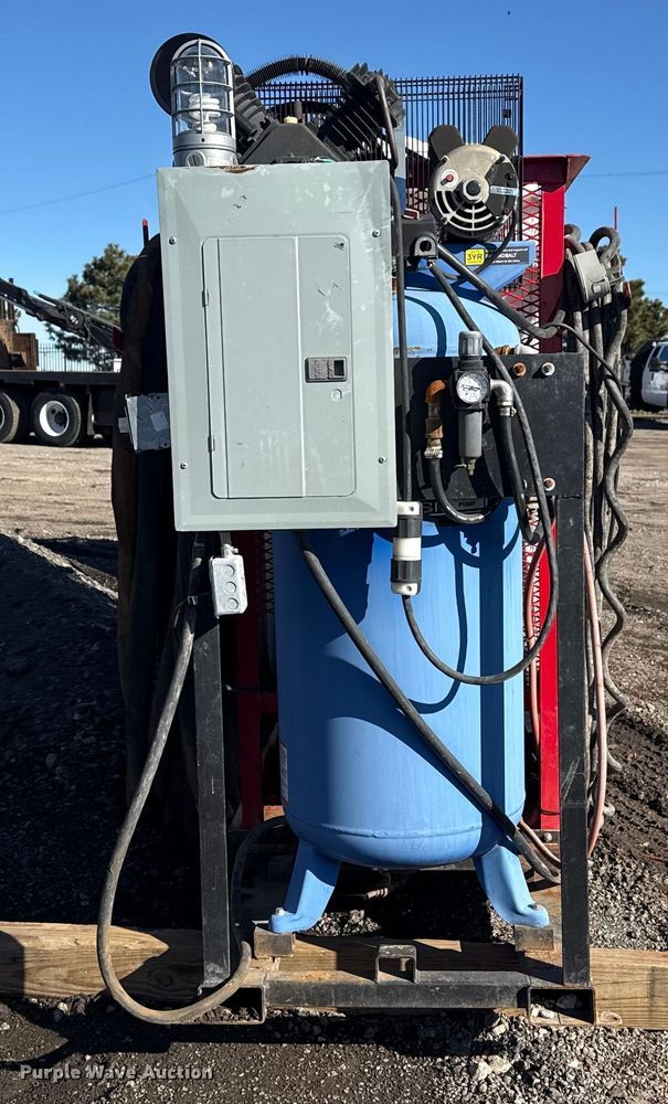 image for item EG2056 Graco Reactor E-20 spray foam insulation machine