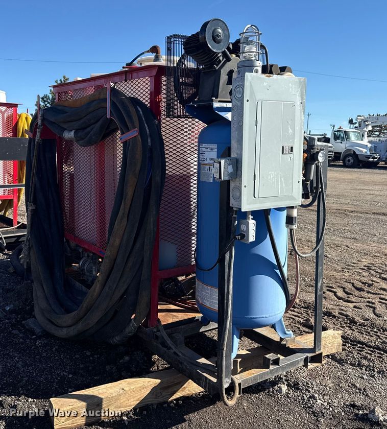 image for item EG2056 Graco Reactor E-20 spray foam insulation machine