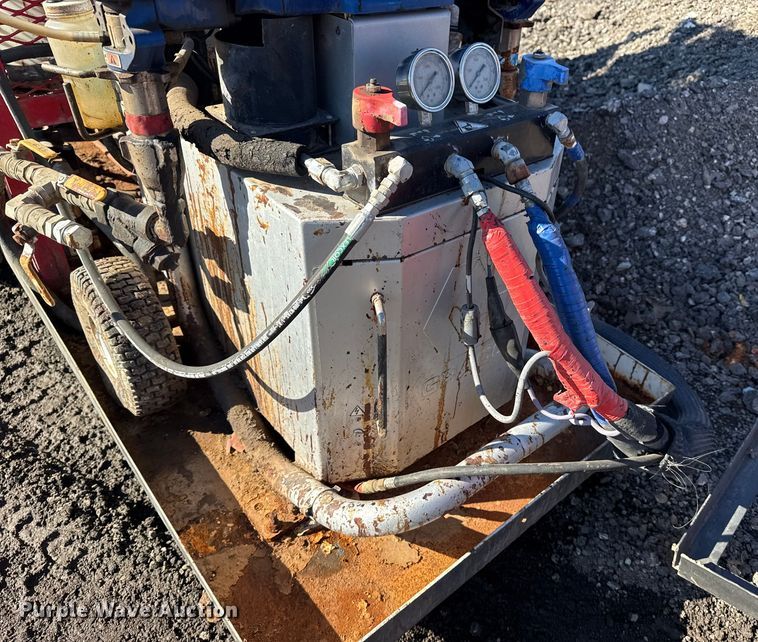 image for item EG2056 Graco Reactor E-20 spray foam insulation machine