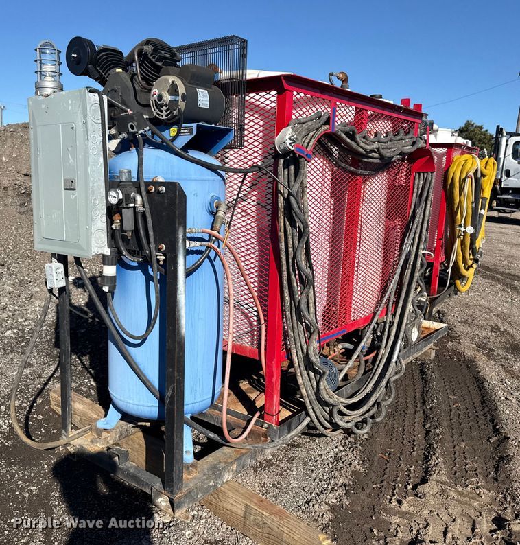 image for item EG2056 Graco Reactor E-20 spray foam insulation machine