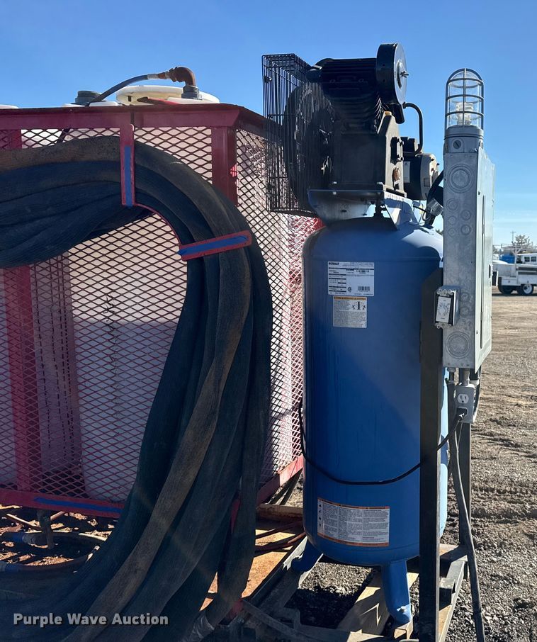 image for item EG2056 Graco Reactor E-20 spray foam insulation machine