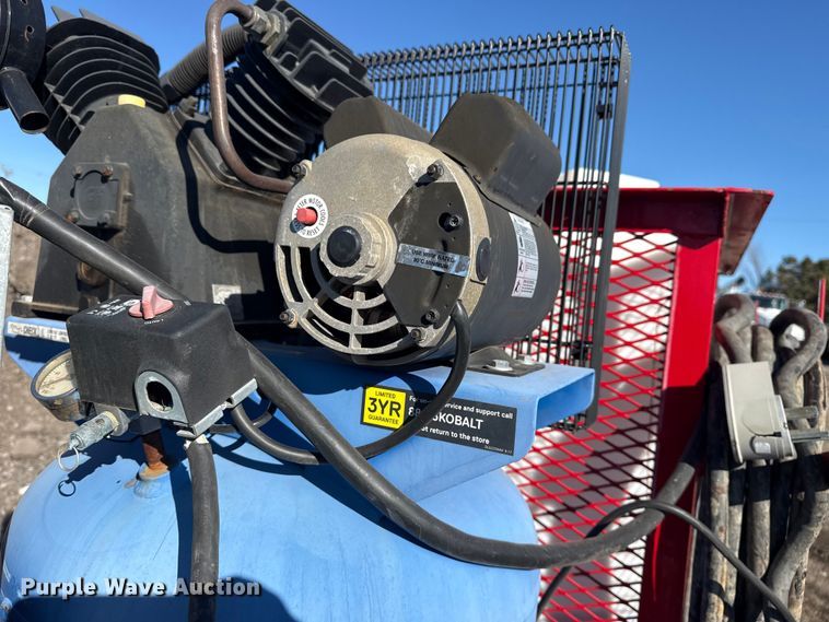 image for item EG2056 Graco Reactor E-20 spray foam insulation machine