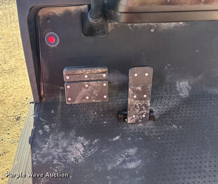 image for item EG2057 2022 EZ-GO Valor golf cart