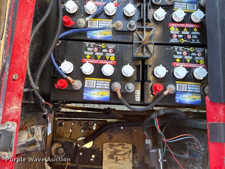 image for item EG2057 2022 EZ-GO Valor golf cart