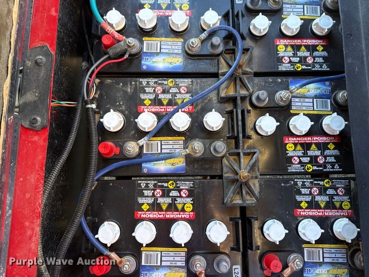 image for item EG2057 2022 EZ-GO Valor golf cart