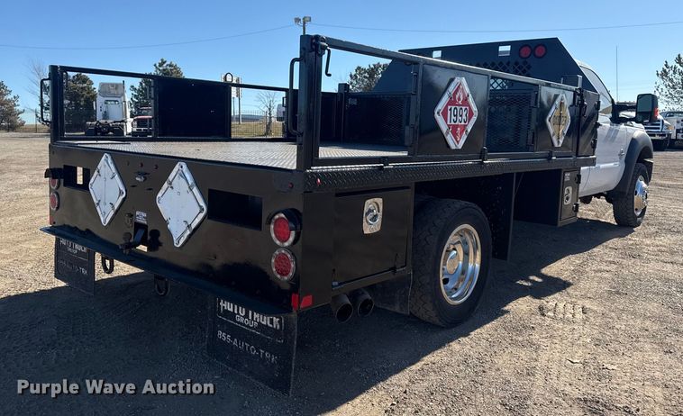 image for item EG2064 2016 Ford F550 Super Duty flatbed truck