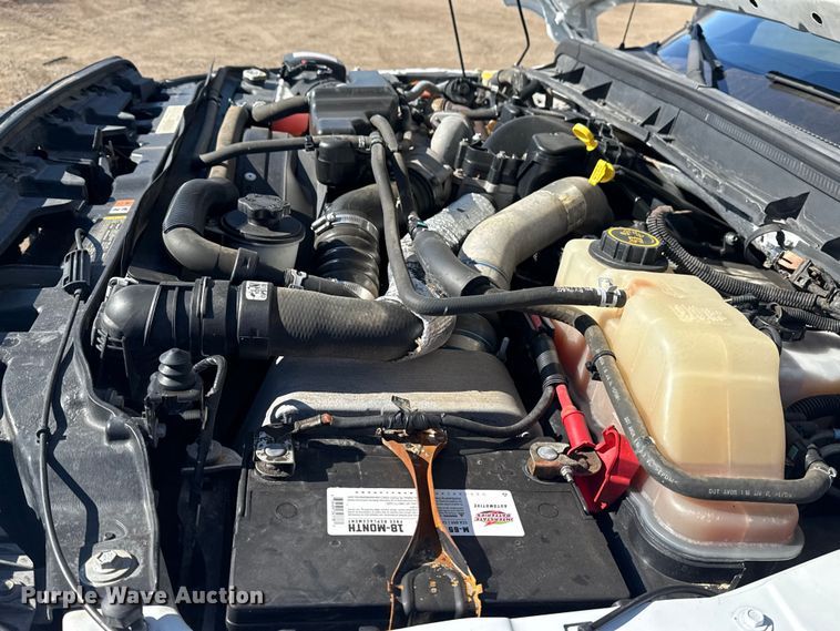 image for item EG2064 2016 Ford F550 Super Duty flatbed truck