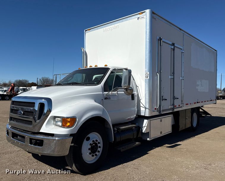 image for item EG2066 2012 Ford F750 Super Duty XL paper shredder truck