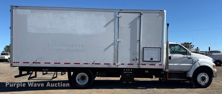 image for item EG2066 2012 Ford F750 Super Duty XL paper shredder truck