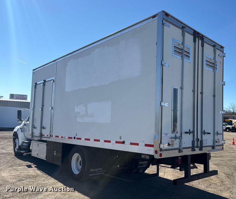 image for item EG2066 2012 Ford F750 Super Duty XL paper shredder truck