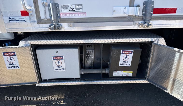 image for item EG2066 2012 Ford F750 Super Duty XL paper shredder truck