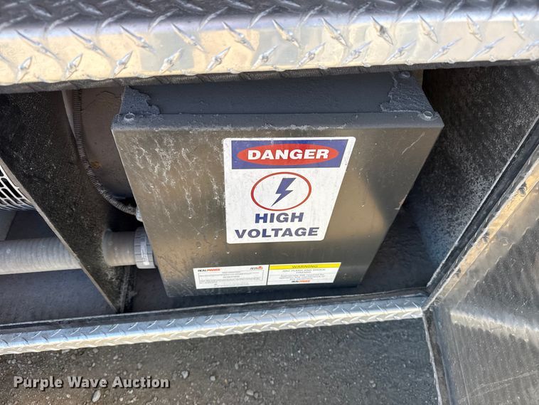 image for item EG2066 2012 Ford F750 Super Duty XL paper shredder truck