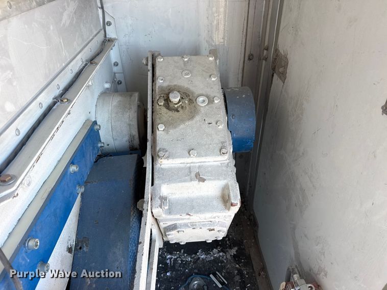 image for item EG2066 2012 Ford F750 Super Duty XL paper shredder truck