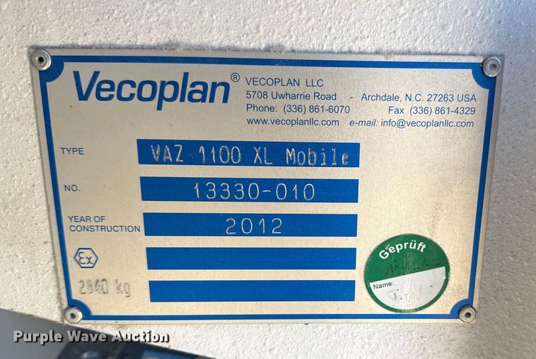 image for item EG2066 2012 Ford F750 Super Duty XL paper shredder truck