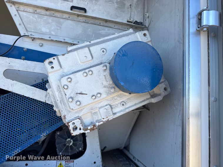 image for item EG2066 2012 Ford F750 Super Duty XL paper shredder truck