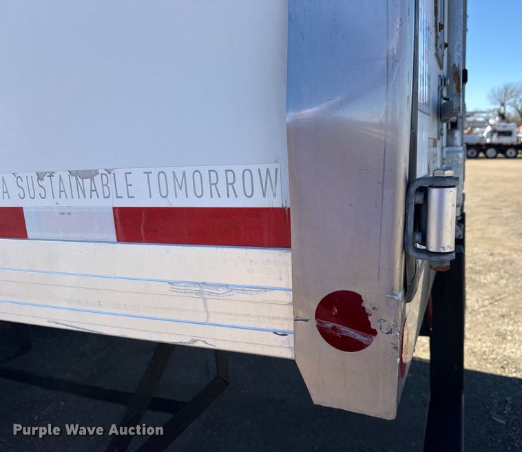 image for item EG2066 2012 Ford F750 Super Duty XL paper shredder truck