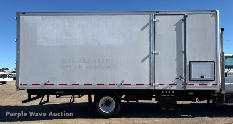 image for item EG2066 2012 Ford F750 Super Duty XL paper shredder truck