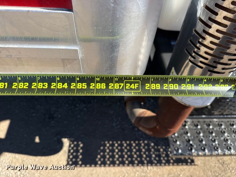 image for item EG2066 2012 Ford F750 Super Duty XL paper shredder truck