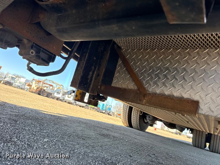 image for item EG2066 2012 Ford F750 Super Duty XL paper shredder truck