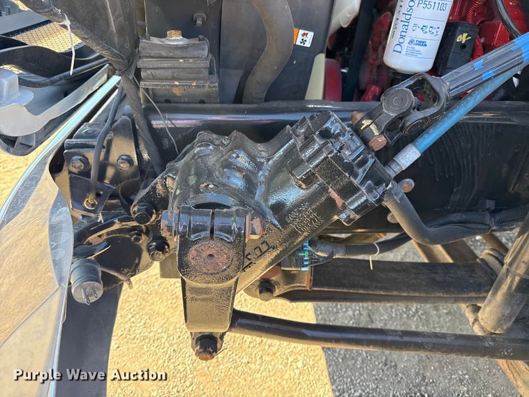 image for item EG2066 2012 Ford F750 Super Duty XL paper shredder truck