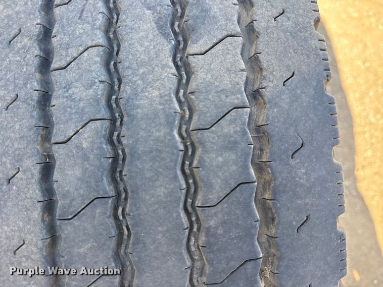 image for item EG2066 2012 Ford F750 Super Duty XL paper shredder truck